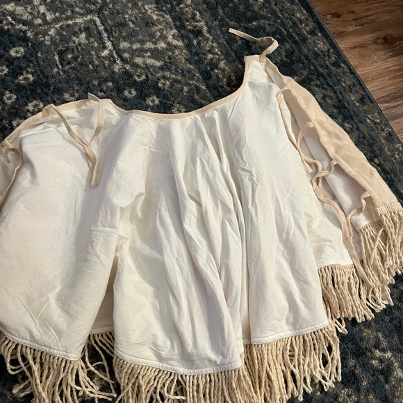 Ballard Designs - Fringe Burlap Treeskirt - 60 inch round‎ - Picture 6 of 6